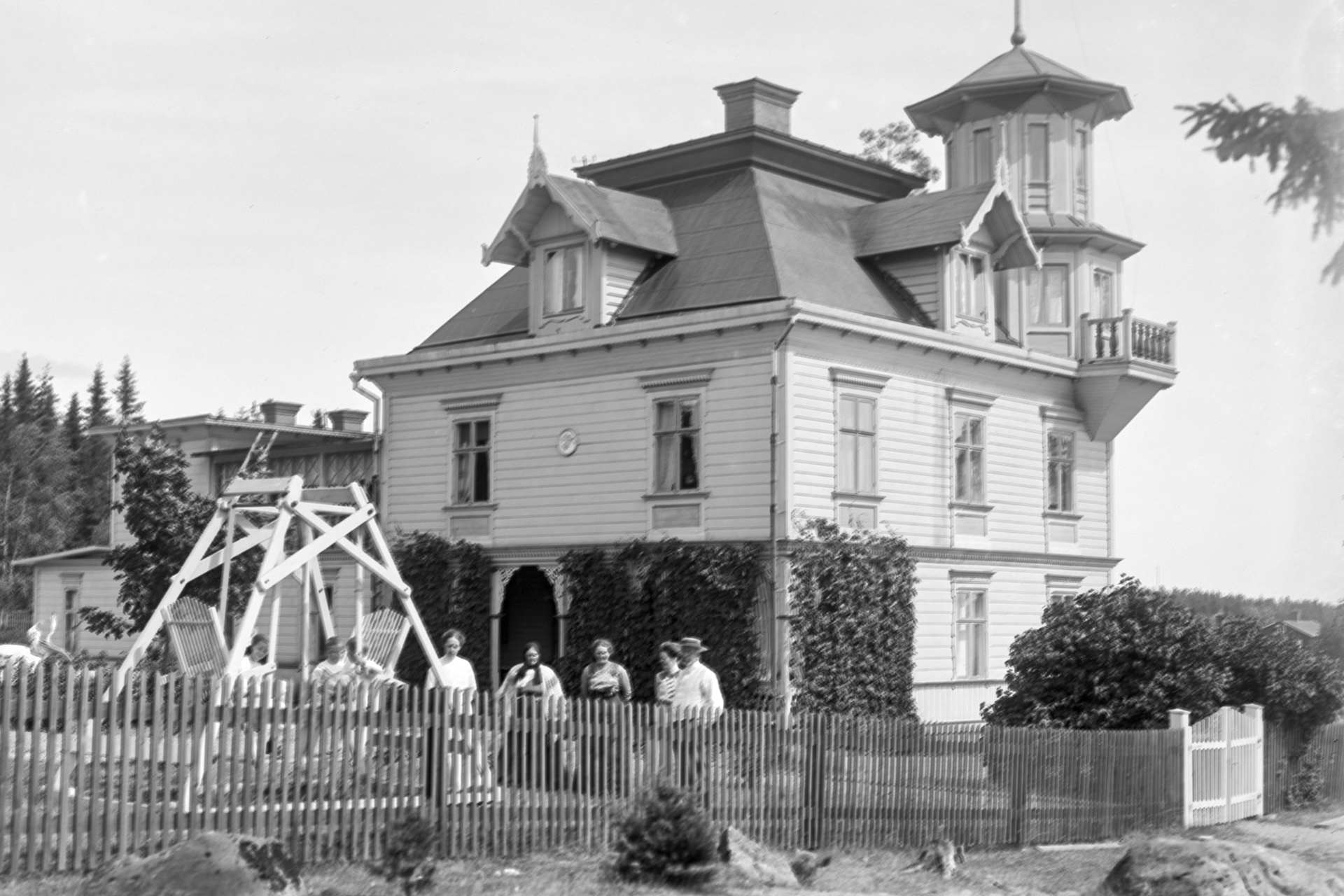 Tekla Erikson drev Juniskärs pensionat i början på 1930-talet